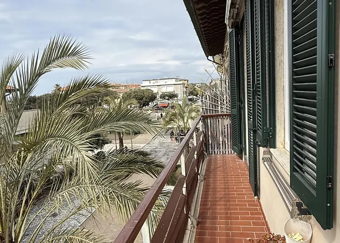Apartment Panciroli Vista Mare Marina di Pietrasanta
